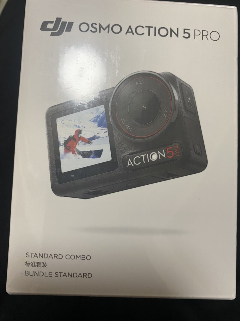 2025年1月に購入したDJI Osmo Action 5 Proです。すたんだーどこんスタンダードコンボを購入しました。